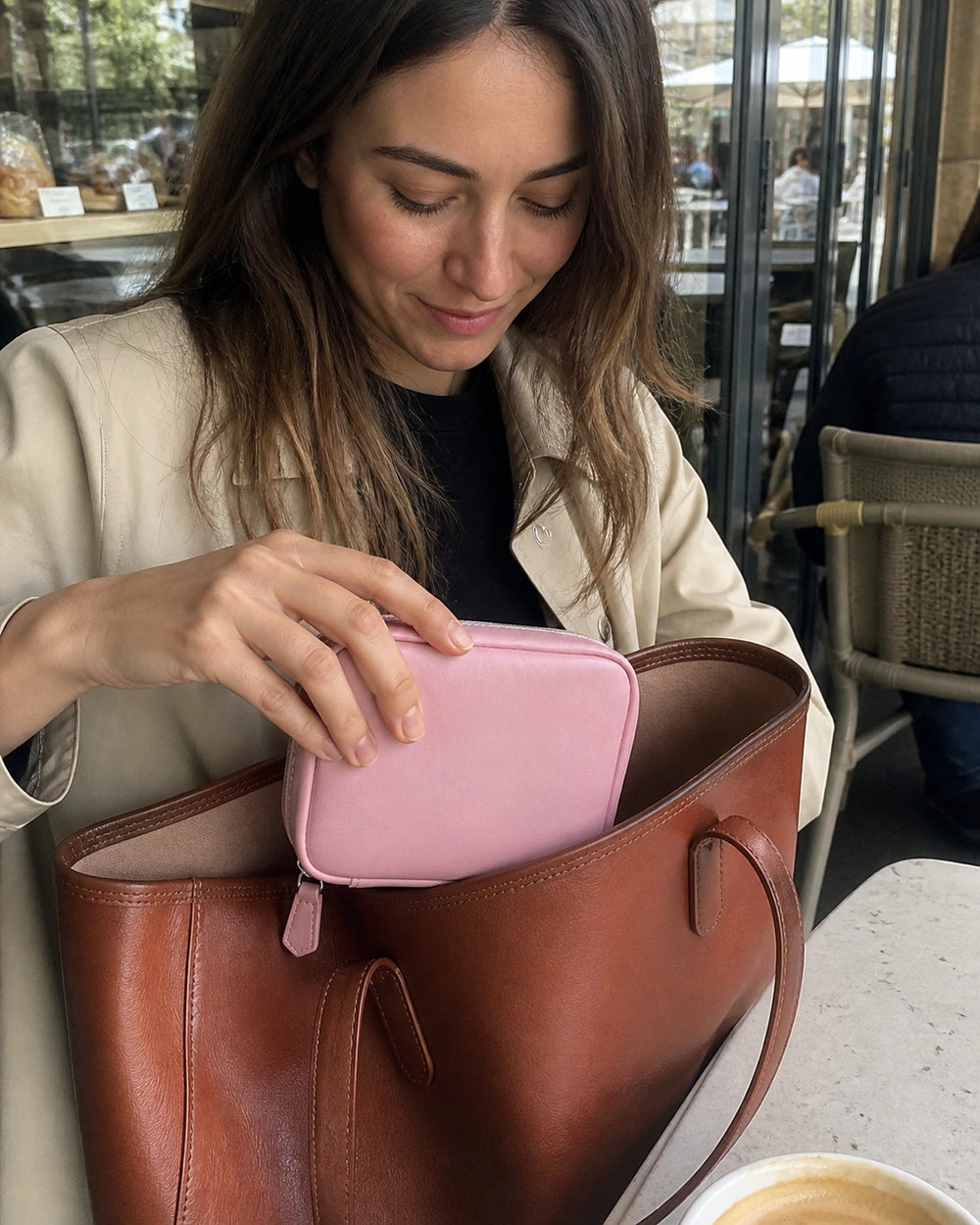 5 Reasons This Zip Pouch Replaces Pill Bottles, Snap-Lid Cases and Vitamin Baggies